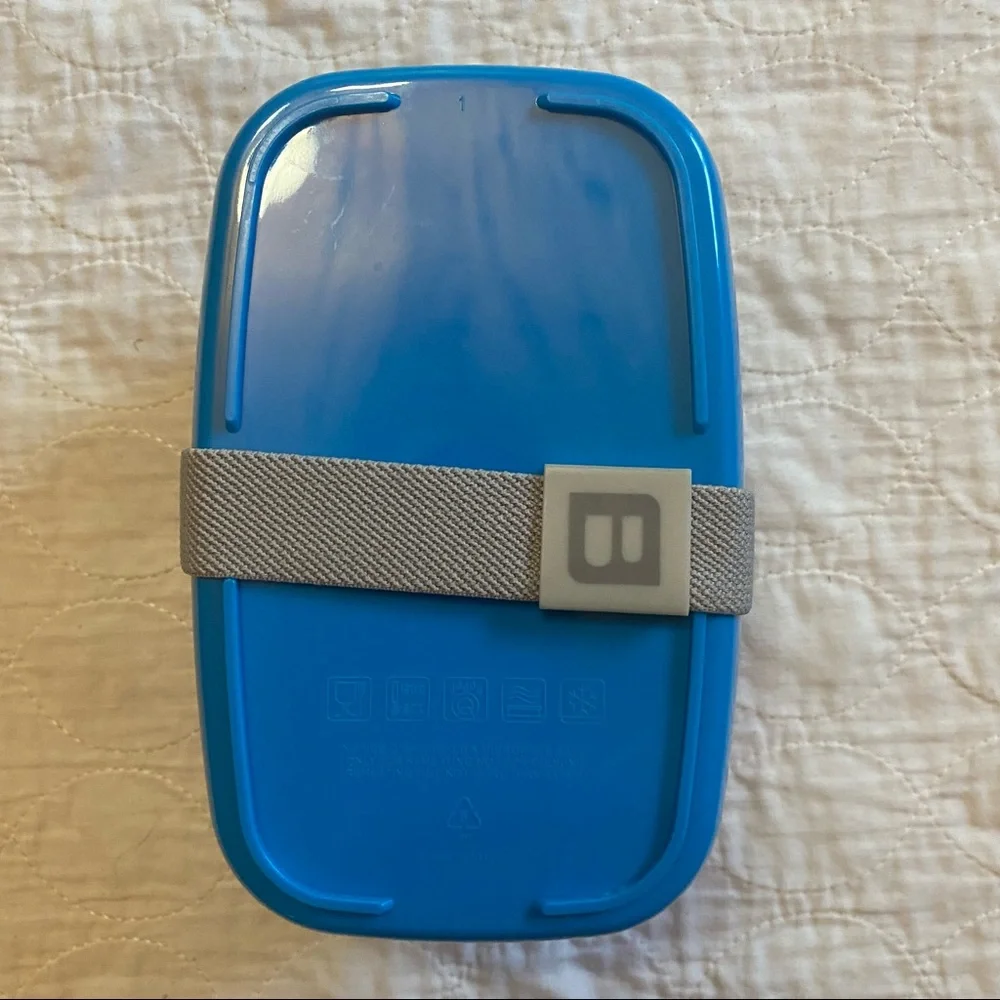 Tupperware - Picture 6 of 9